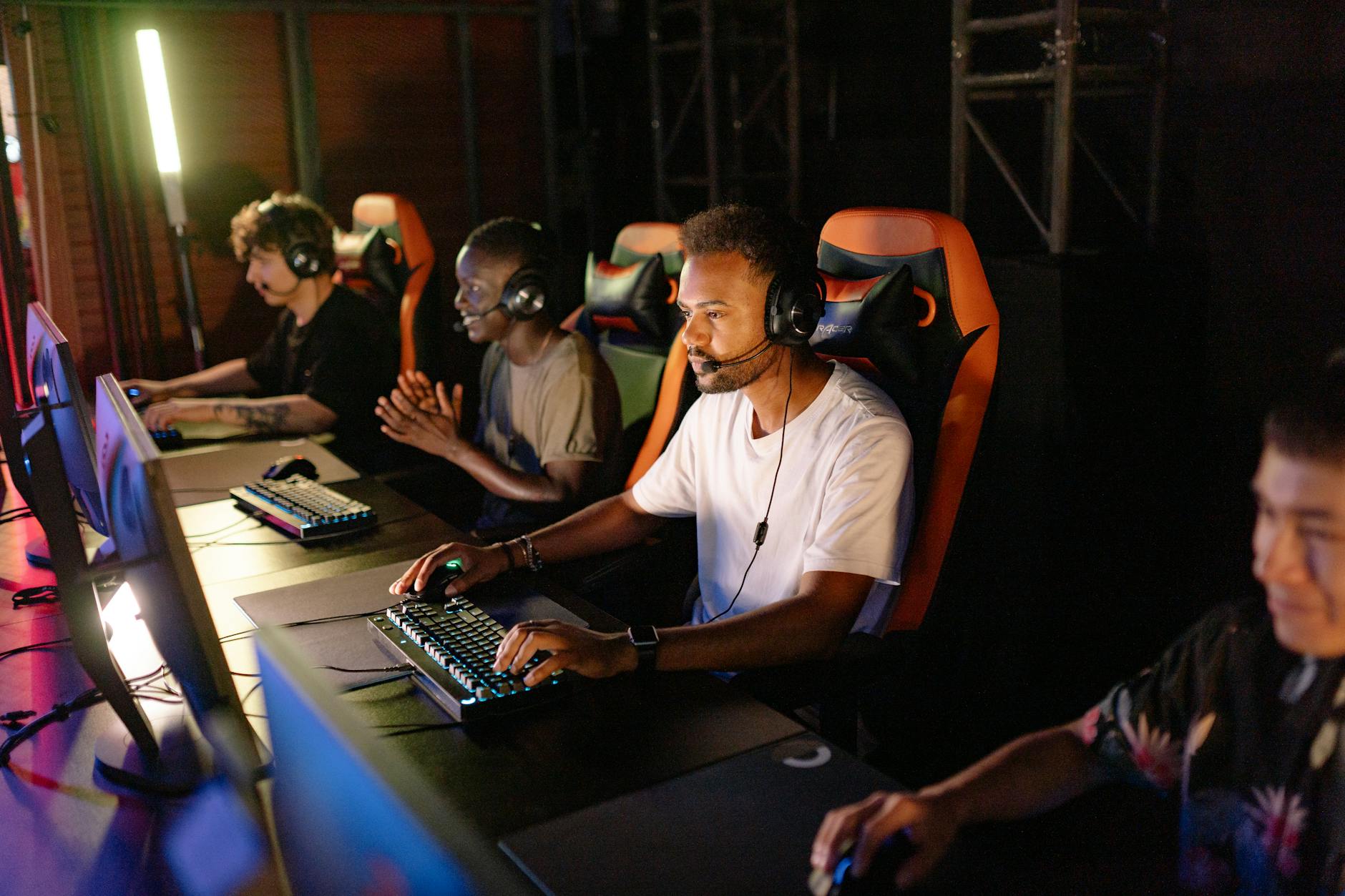 Never Empty: The Boost Pathing Discipline Separating RLCS 2025's Best Rotators From Everyone Else