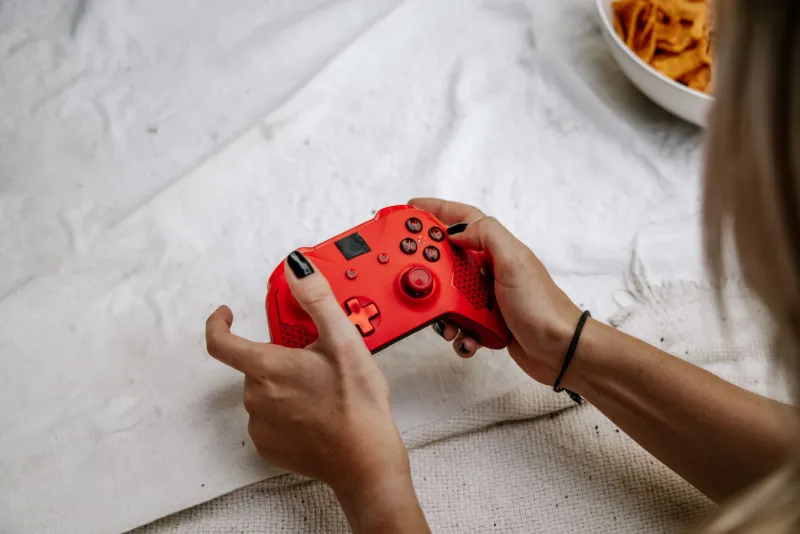 Mirror Image: The Left-Handed NA Players Quietly Flipping the Controller Meta